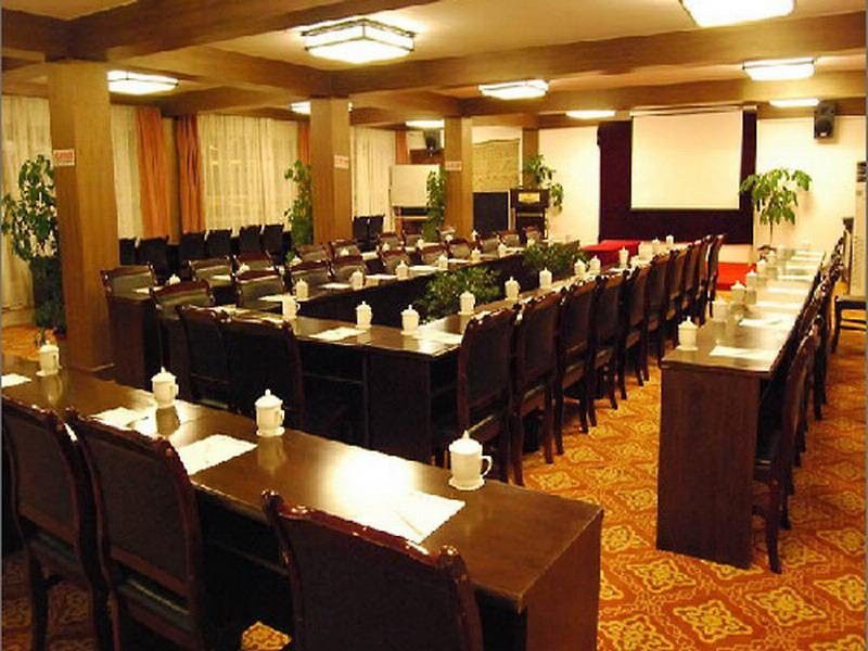 He XI Resort Hotel Лиджанг Екстериор снимка